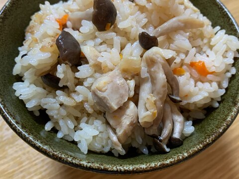 おかわり連発！簡単炊き込みご飯